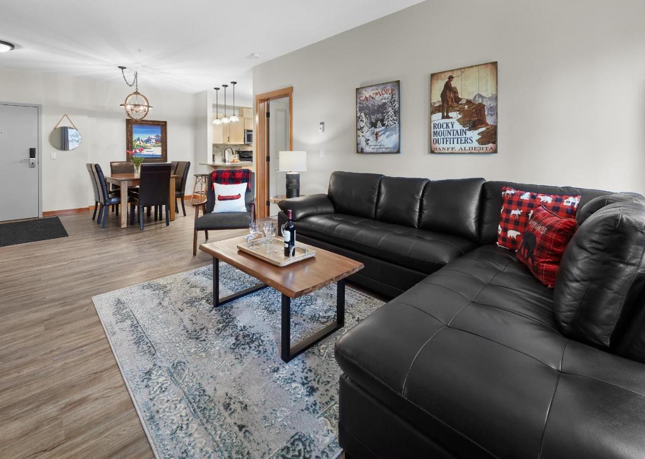 Newly Renovated Grizzly Lodge, Spacious 3Br 2Ba With Open Pool, Hot Tub Canmore Eksteriør bilde