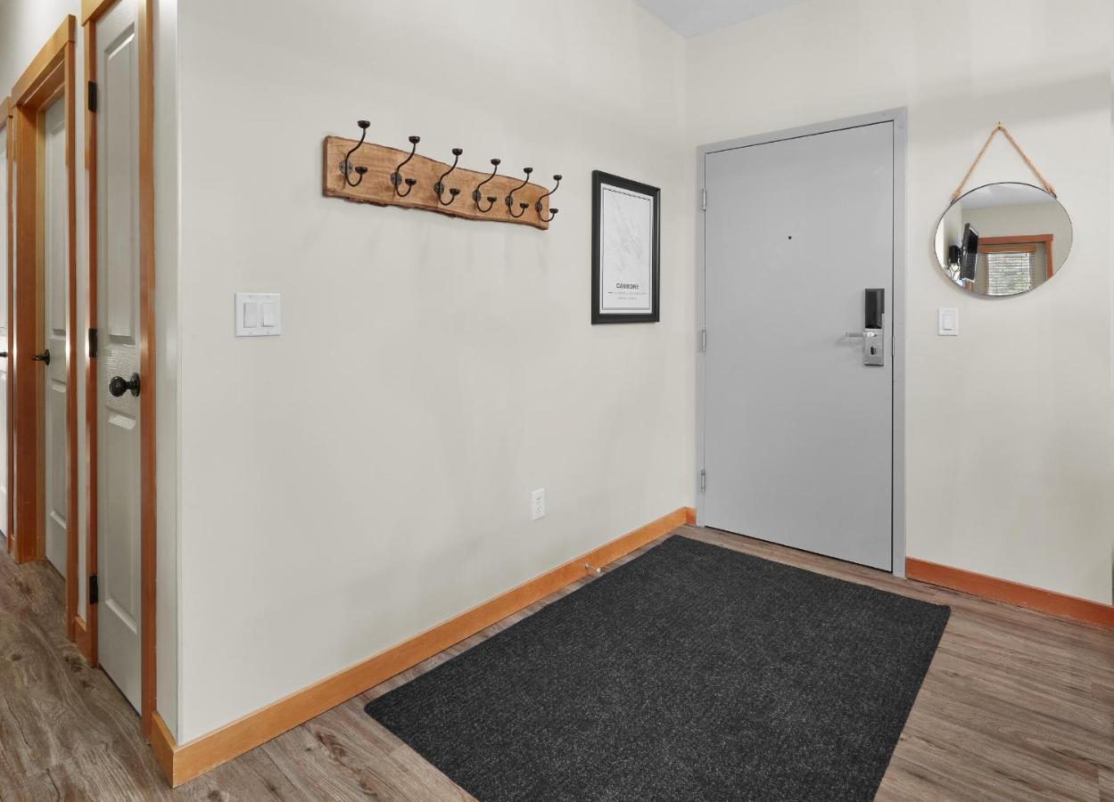 Newly Renovated Grizzly Lodge, Spacious 3Br 2Ba With Open Pool, Hot Tub Canmore Eksteriør bilde