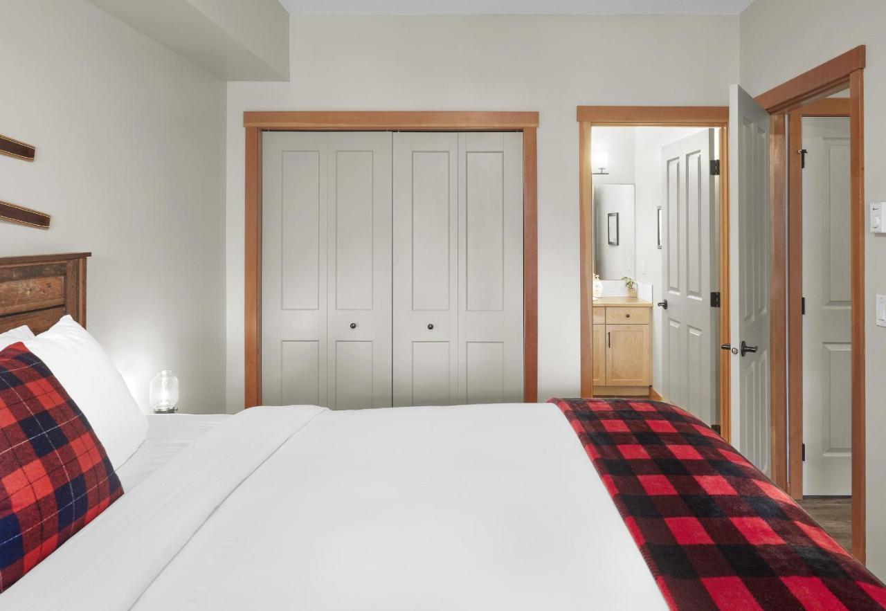 Newly Renovated Grizzly Lodge, Spacious 3Br 2Ba With Open Pool, Hot Tub Canmore Eksteriør bilde