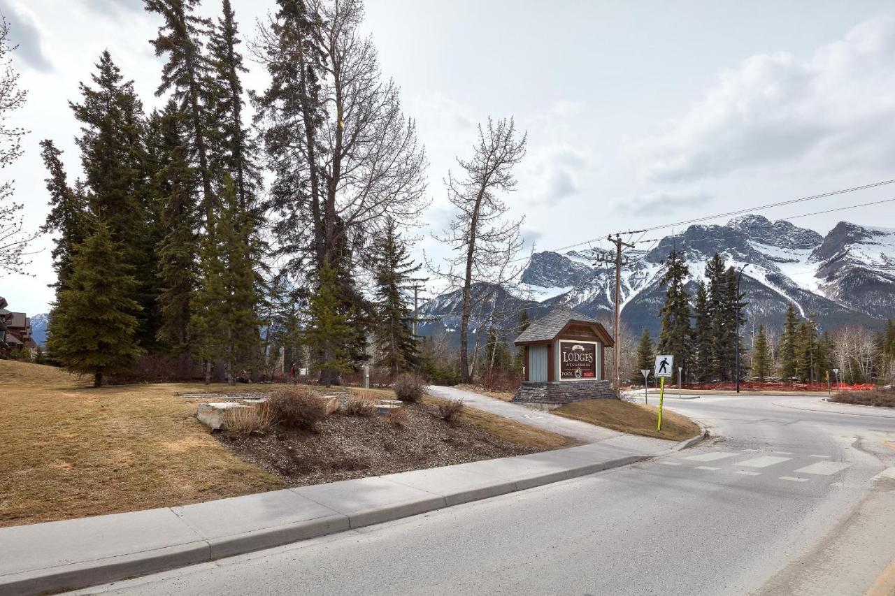 Newly Renovated Grizzly Lodge, Spacious 3Br 2Ba With Open Pool, Hot Tub Canmore Eksteriør bilde